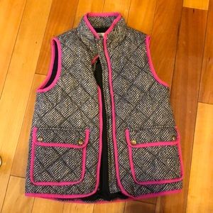 Crew cuts vest